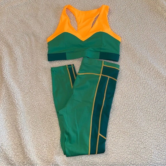 Fabletics Tropical/Deep Cyprus/ Desert Sun Sports Bra and Leggings Set - Picture 3 of 3